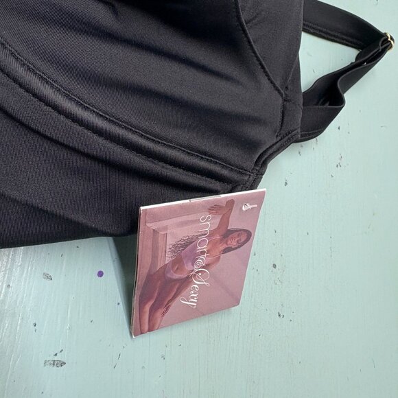 Smart & Sexy Swim top Size 40D Preowned in excellent con - Picture 2 of 4